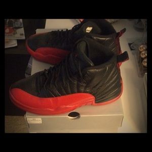 Jordan Retro 12 “Flu game” shoes Red and black